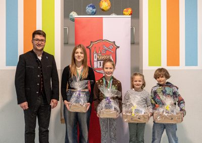 Ehrung Kinder und Jugendliche f&uuml;r besondere Leistungen