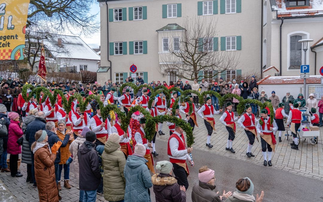 Wasserburger Schäffler zu Gast in Prutting